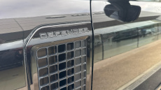 Land Rover Defender 3.0 D250 X-Dynamic SE 90 3dr Auto Diesel Estate